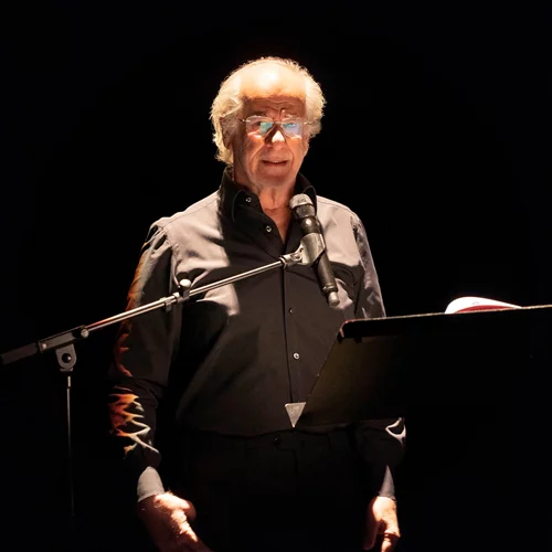 Τόνι Σερβίλο, πώς επικοινωνεί η "Θεία Κωμωδία" του Δάντη με τον σημερινό θεατή;