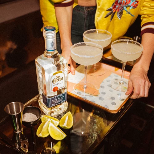 Πώς και πού γιορτάσεις τη Μαργαρίτα Day μαζί με τη νο.1 τεκίλα στον κόσμο