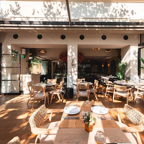 Video walkthrough: Η Ναταλία Δραγούμη απολαμβάνει τις γευστικές προτάσεις του "Belon"