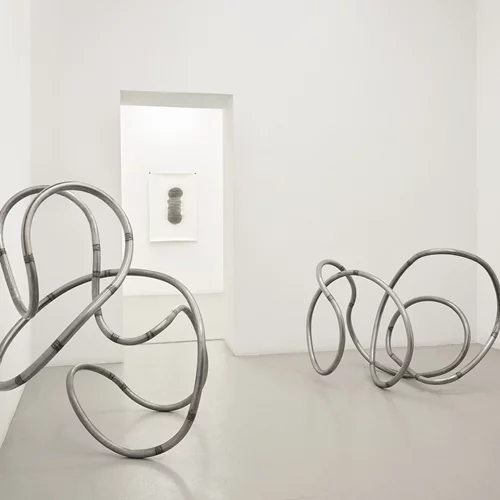 Platforms Project 2024: Η διεθνής ανεξάρτητη καλλιτεχνική φουάρ επιστρέφει στο Καπνεργοστάσιο