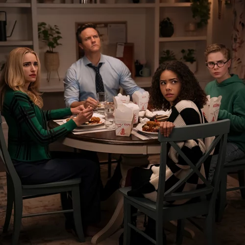 Σειρές στο Netflix: Επιστροφές και πρεμιέρες που φέρνει ο Ιούνιος