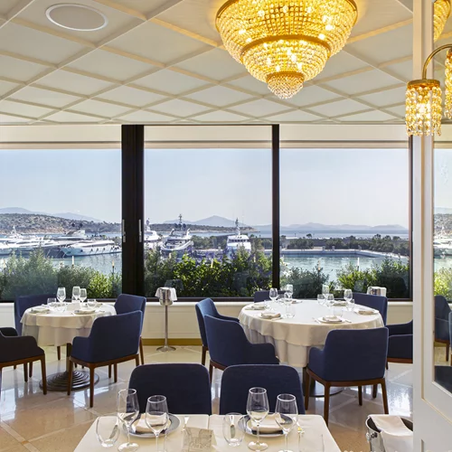 "Cova Astir Marina": Γλυκιά ζωή στη Ριβιέρα