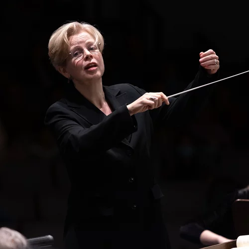 "Christmas Overture": Η Catherine Larsen-Maguire συναντά ξανά την Underground Youth Orchestra