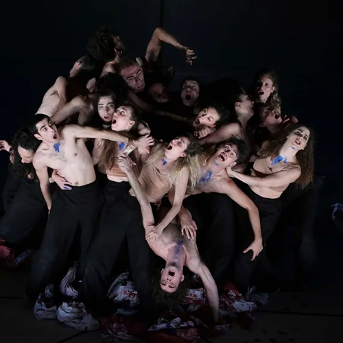 Η "Ορέστεια" του Θεόδωρου Τερζόπουλου συνεχίζει την καλοκαιρινή της περιοδεία