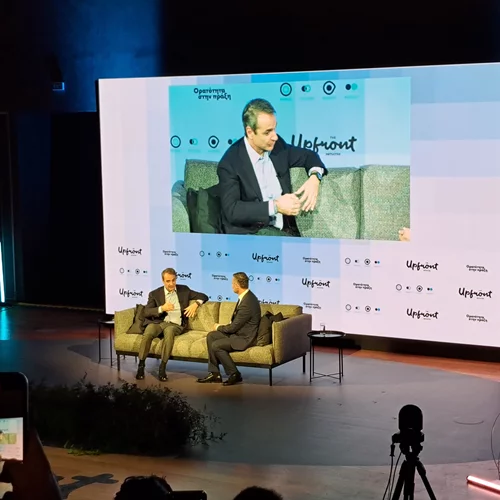 Ο Κυριάκος Μητσοτάκης για τα δικαιώματα των μειονοτήτων, η δέσμευση του Γιώργου Καπουτζίδη για ένα τρανς άτομο στο επόμενο καστ του, και όσα κρατάμε από το "The Upfront Initiative"