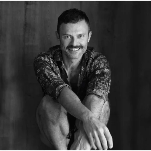 Ο Γιώργος Παπαπαύλου μας συστήνει τους "Lyons"