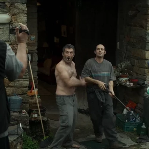 Ο Εχθρός Δίπλα Μου