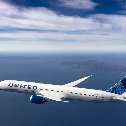 H United Airlines επεκτείνει τις εποχικές πτήσεις της από την Αθήνα προς New York/Newark και Washington D.C.