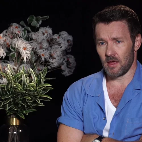 Ο Τζόελ Έντγκερτον αποκαλύπτει τα μυστικά του "Master Gardener" (βίντεο)