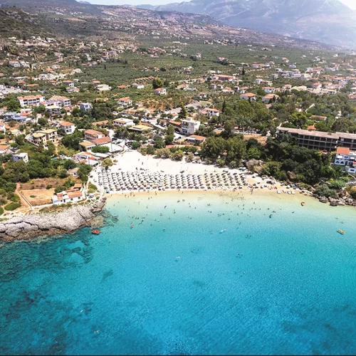 Καλαμάτα και πιο πέρα: Η χαμηλόφωνη αλλά συγκλονιστική πλευρά της ανατολικής Μεσσηνίας