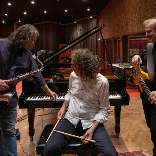 "Colorblind": Οι Human Touch παρουσιάζουν το νέο τους άλμπουμ στον "Παρνασσό"