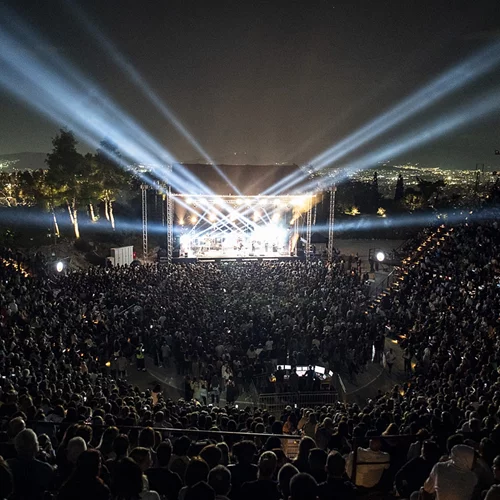 Το Δημοτικό θέατρο Λυκαβηττού γεμίζει ξανά με ήχους και μελωδίες