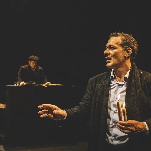 "Ο Αμερικάνος" του Παπαδιαμάντη σε σκηνοθεσία - ερμηνεία Θανάση Σαράντου επιστρέφει για 14η χρονιά