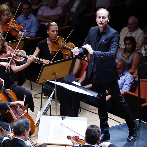 Η Dinara Alieva και ο Δημήτρης Πλατανιάς σε ένα λαμπερό οπερατικό γκαλά