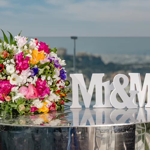 Το "St George Lycabettus" θα σας εκπλήξει ευχάριστα με τα πιο ξεχωριστά concepts για το γάμο των ονείρων σας