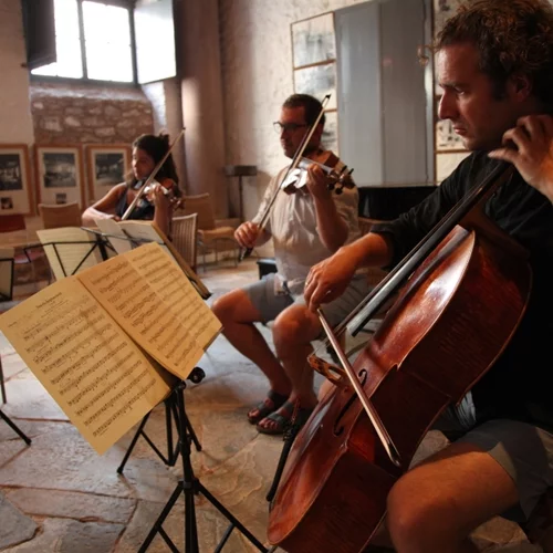 Ο Σαρωνικός γιορτάζει το 10ο Φεστιβάλ Μουσικής Δωματίου