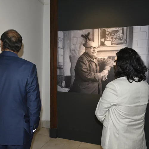 To Μουσείο Μπενάκη ταξιδεύει στην Ινδία