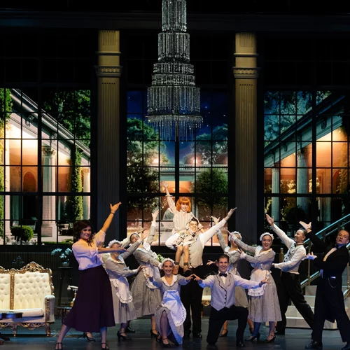 Είδαμε το μιούζικαλ Annie και ξαναπιστέψαμε στο αύριο