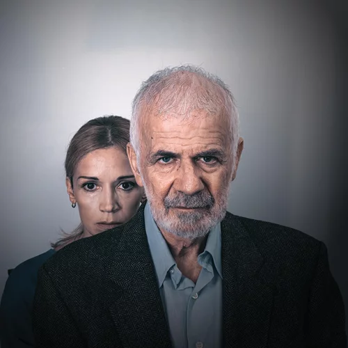 "O Πατέρας", "Σκηνές από ένα γάμο", "Καλά εσύ σκοτώθηκες νωρίς": Χριστουγεννιάτικα ραντεβού στο Σύγχρονο με παραστάσεις σκεπτόμενου θεάτρου