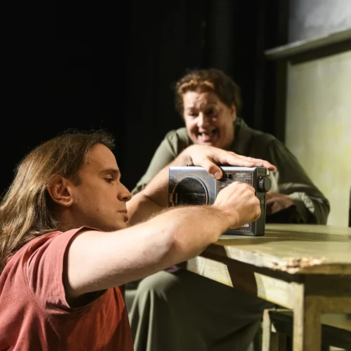 Ένας "Σταθμός" για το ελληνικό έργο και στις γιορτές