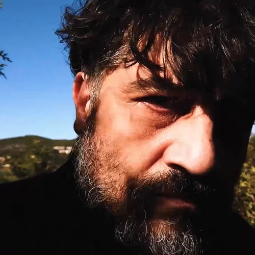 Ακρόαση οργανώνει ο Σίμος Κακάλας για καλοκαιρινή φεστιβαλική παραγωγή