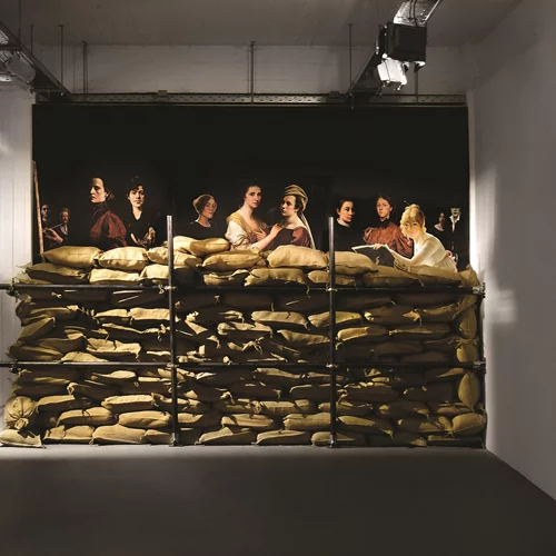 Το "I want to be the Hero of my story" είναι ένα πολυεπίπεδο αφήγημα για τη γυναικεία συνθήκη