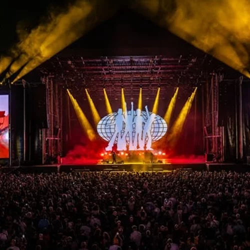 Μια βραδιά, δύο γενιές, άφθονο βρετανικό ροκ στο Release Athens 2025