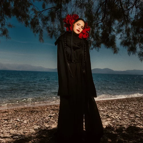 H Περουβιανή Sofia Kourtesis στο επόμενο Eden πάρτι