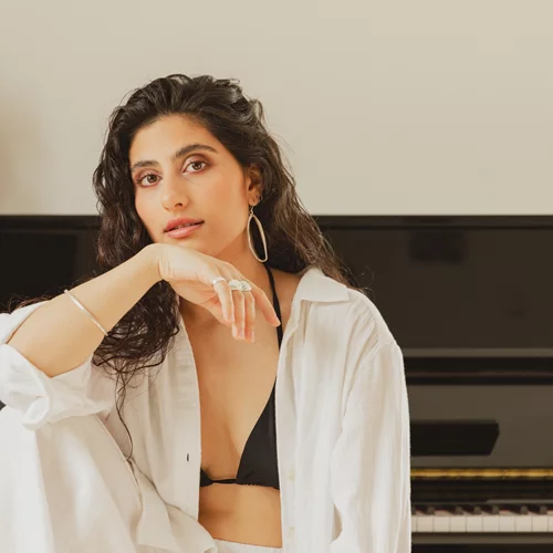 Μαρίνα Σπανού: "Το παρελθόν είναι το ασφαλές μέρος μου γιατί δεν έχει εκπλήξεις"