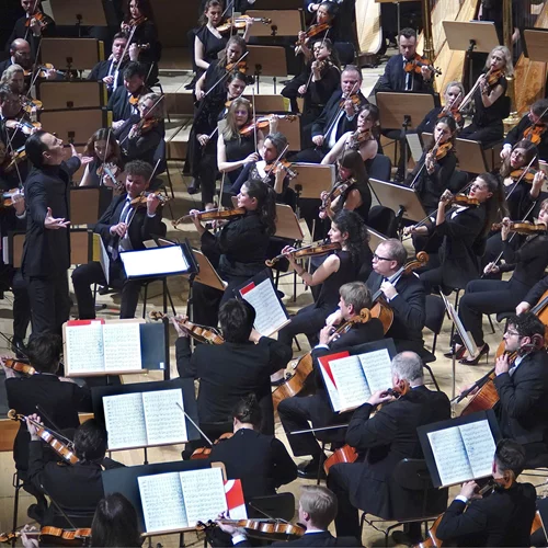 Μουσική "χωρίς λόγια" από όπερα και κινηματογράφο σε Αθήνα-Θεσσαλονίκη: από το βαγκνέριο "Δαχτυλίδι" με τη διαμεσολάβηση Μααζέλ & Κουρεντζή στον "Κύκλο πολεμικών τεχνών" με soundtracks του Ταν Ντουν