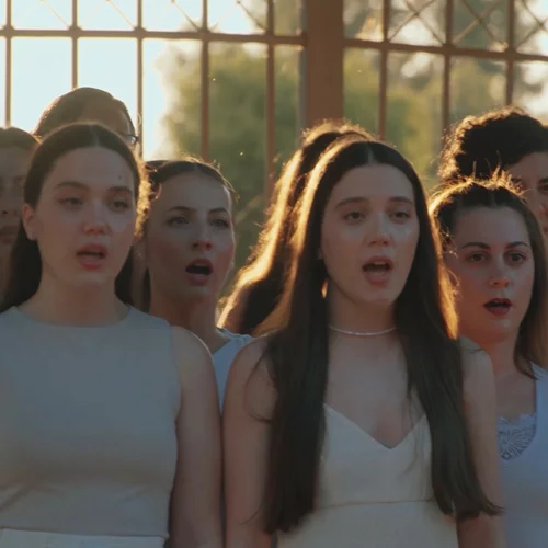 "How to Build a Choir": Μια καλλιτεχνική πρωτοβουλία με μουσική και κοινότητα