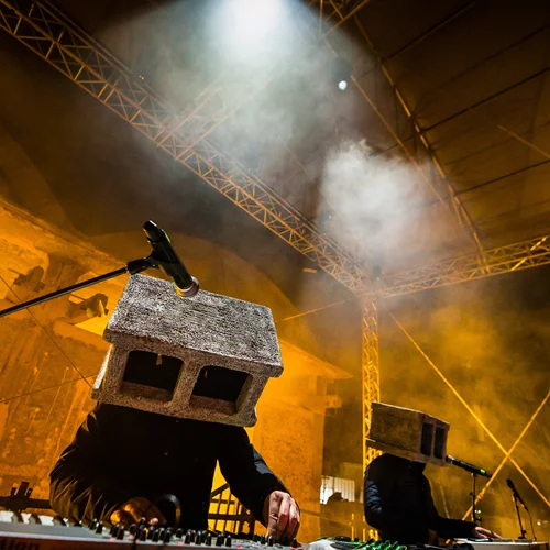 Έχεις χάσει τα πάντα μα επιμένεις