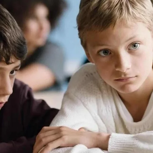 "Close": Ο Λούκας Ντοντ και τα βαθιά μυστικά μιας αντρικής φιλίας