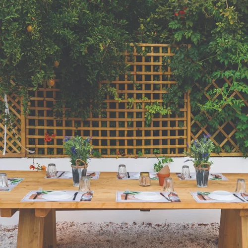 Η trattoria "Μαρίκα" υποδέχται το φθινόπωρο με νέα πιάτα στον κήπο της