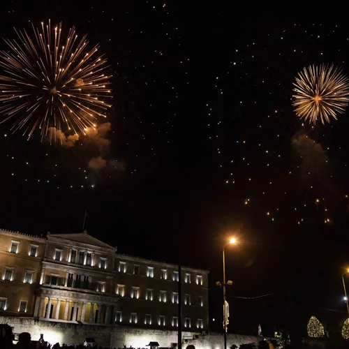 Τι ετοιμάζει ο δήμος Αθηναίων για την αλλαγή της χρονιάς στην Πλατεία Συντάγματος