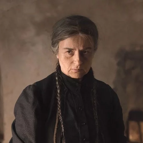 H "Φόνισσα" Καρυοφυλλιά Καραμπέτη στις οθόνες μας