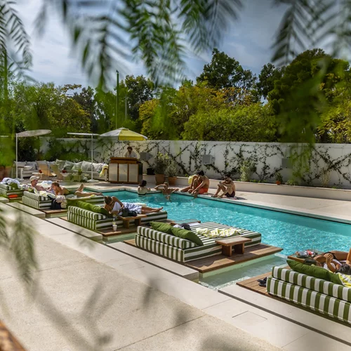 Τα Eden Summer Parties καταλαμβάνουν το Ace Hotel & Swim Club Athens