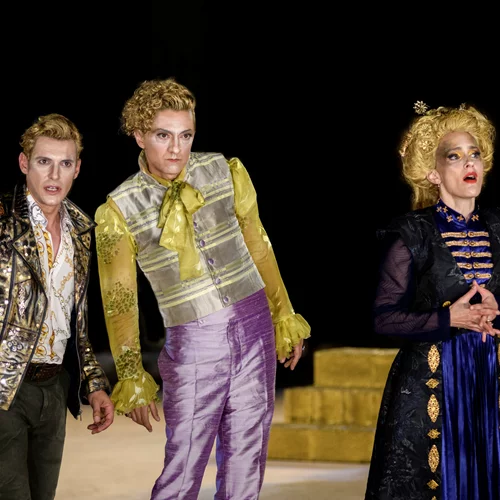 Τριπλό ραντεβού στην υπαίθρια σκηνή του Εθνικού Θεάτρου