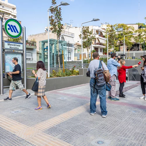 3 εικαστικές στάσεις στον Πειραιά για να εγκαινιάσουμε τον νέο σταθμό του μετρό