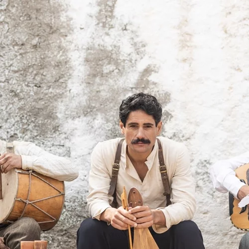 Οι "17 Κλωστές" έρχονται στο Mega