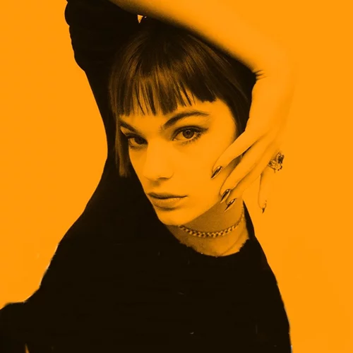 Η Estella Boersma προσγειώνεται στην Αθήνα