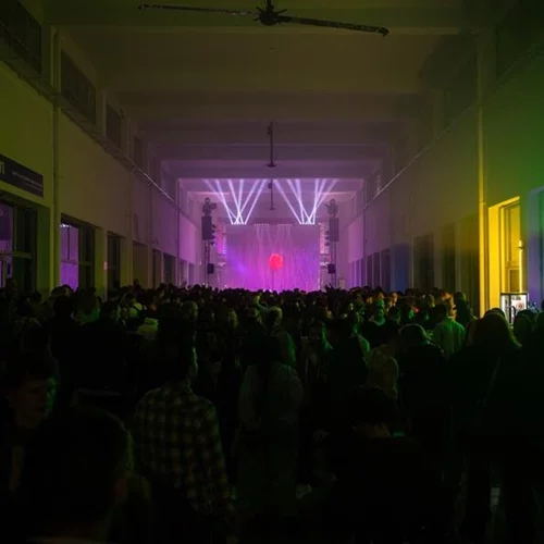 Το Stegi Radio επιστρέφει στη Δημοτική Αγορά Κυψέλης με τους νέους ήχους των ηλεκτρονικών σκηνών της Μεσογείου