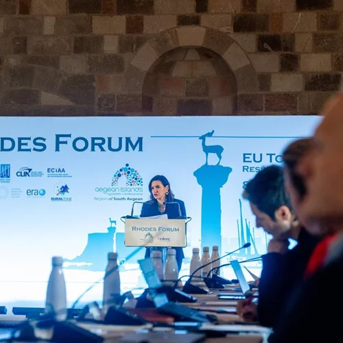 Η Όλγα Κεφαλογιάννη στο Φόρουμ "Ευρωπαϊκός Τουρισμός, Ανθεκτικότητα στην κλιματική κρίση" στη Ρόδο