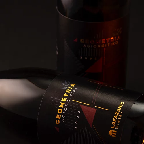 Κάτι συμβαίνει με την Geometria Agiorgitiko: Φρέσκο και Ζωηρό όπως "πρέπει"