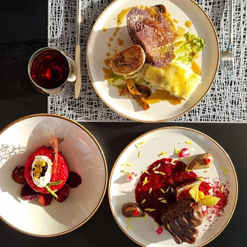 Στο "Poseidon Athens Hotel" ο Άγιος Βαλεντίνος μάς ταξιδεύει με θέα στον Σαρωνικό