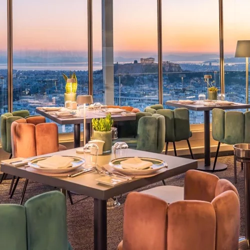 Στο La Suite Lounge, για γευστική 'αιώρηση' πάνω από την Αθήνα