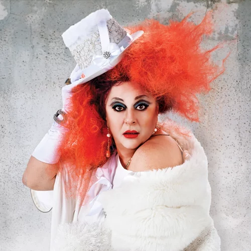 "Η τρελή του Σαγιό" με την Ελισάβετ Κωνσταντινίδου στο Παλλάς