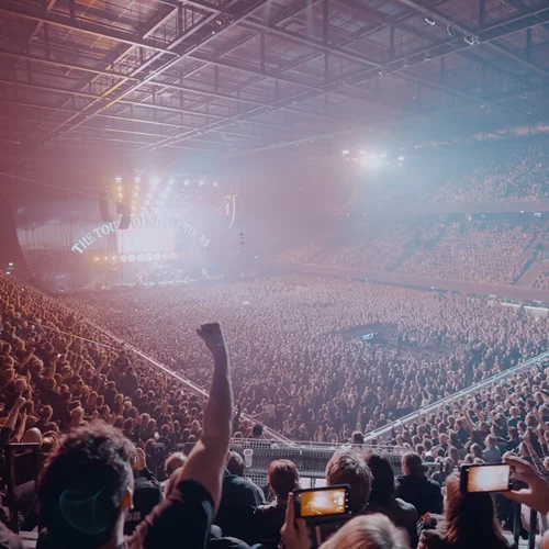 "The Tour To End All Tours": Η συναυλιακή ταινία των Sabaton στη μεγάλη οθόνη