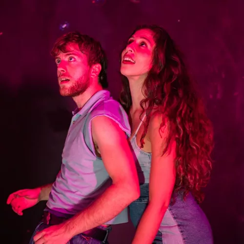 Πιρούνια σε ακριβά σπορτέξ