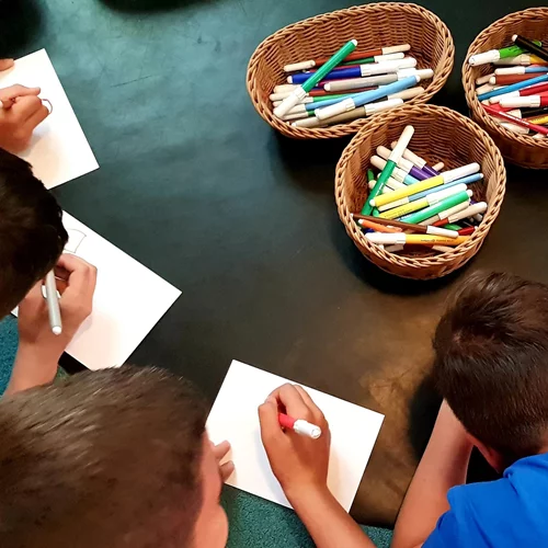 Μικροί και μεγάλοι κάνουν βουτιά στον κόσμο του θυμού στο Μουσείο Συναισθημάτων